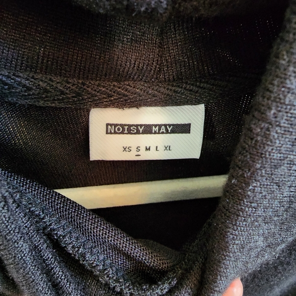 NWOT Noisy May Roll Neck Mini Sweater Dress - Picture 6 of 7